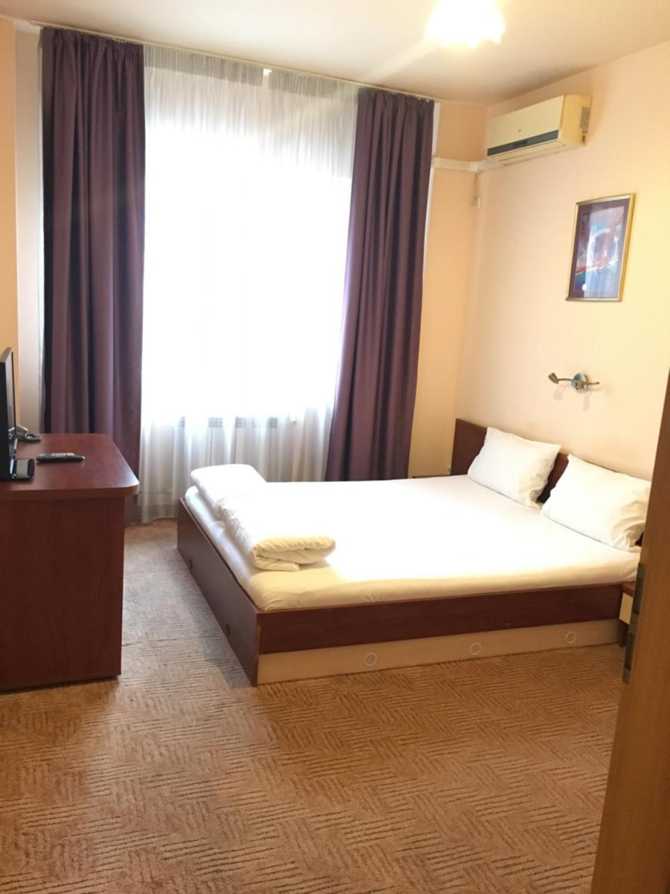 Galant Hotel 3*
